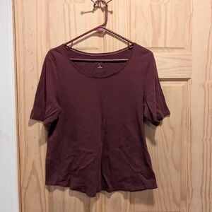 Women's Scoop Neck Short Sleeve Top - Burgundy
